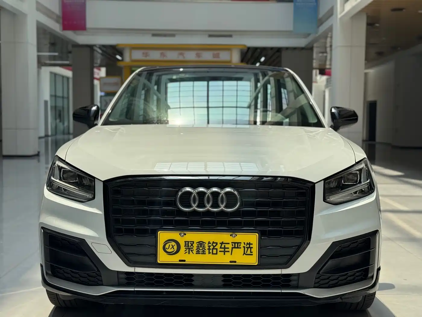 Audi Q2L 2020 35 TFSI Progressive Dynamic Model фото 2
