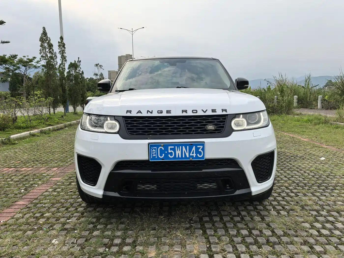 Land Rover Range Rover Sport 2015 3.0 SC V6 HSE фото 2