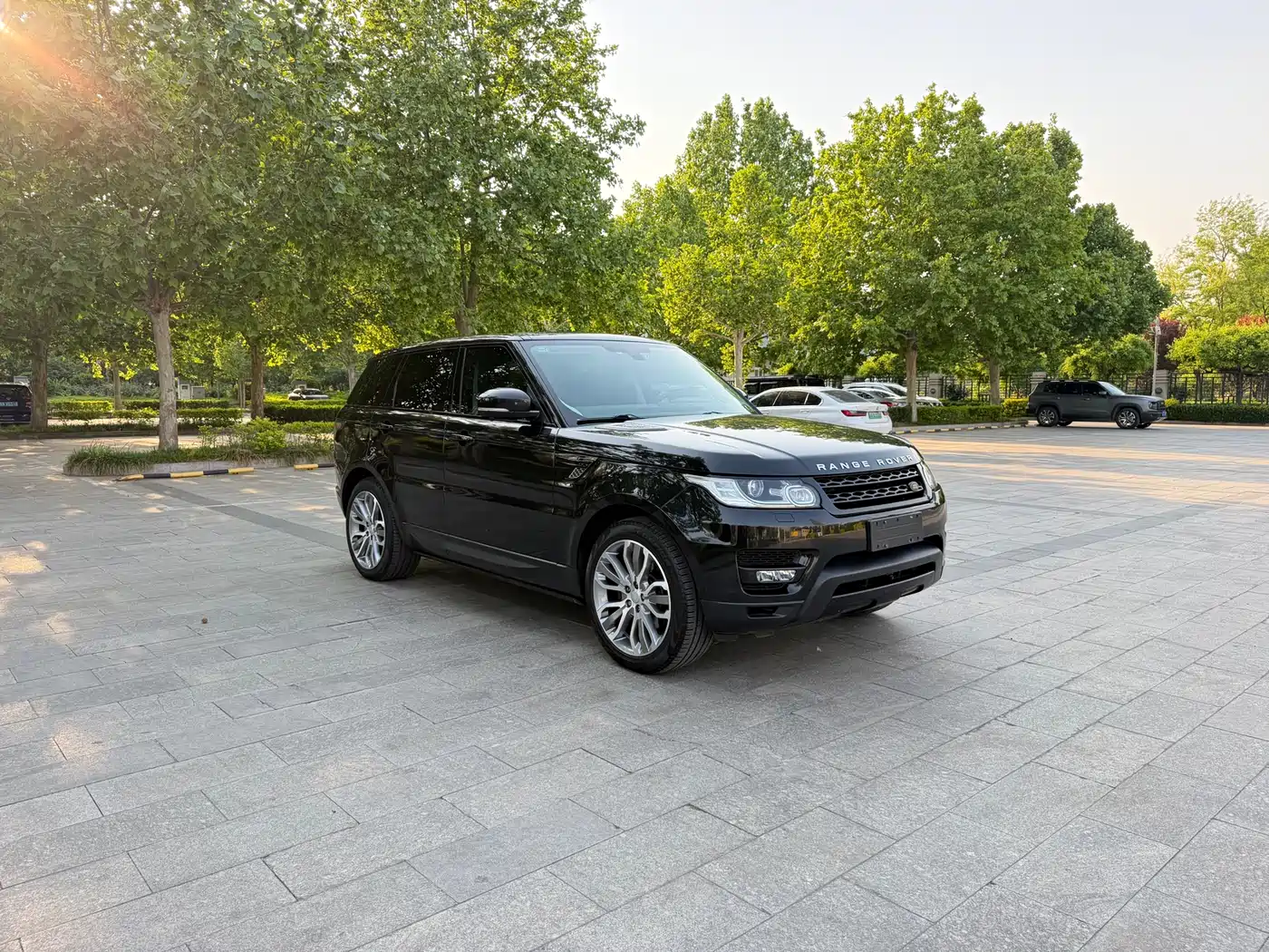 Land Rover Range Rover Sport 2015 3.0 SC V6 HSE DYNAMIC фото 3
