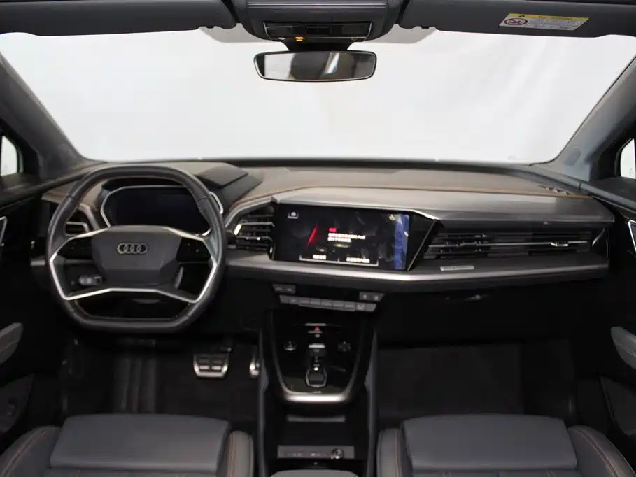 Audi Q4 e-tron 2025 2024 40 e-tron Pioneer Edition