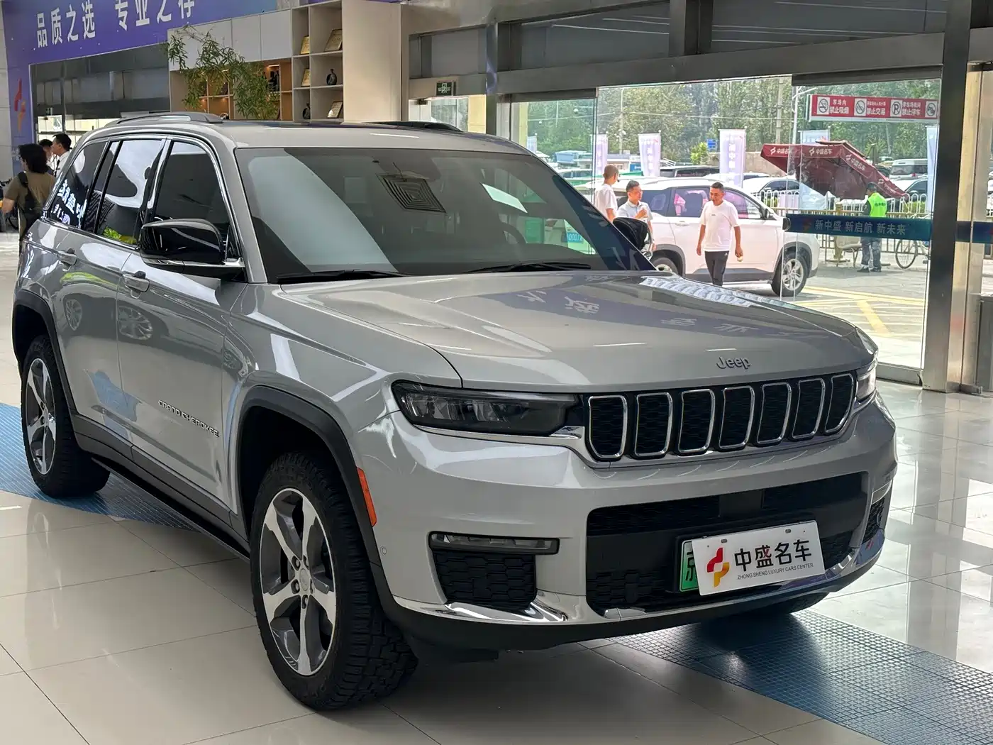 Jeep Grand Cherokee, миниатюра 3