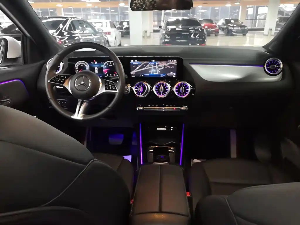 Фото 5 - Mercedes-Benz GLA