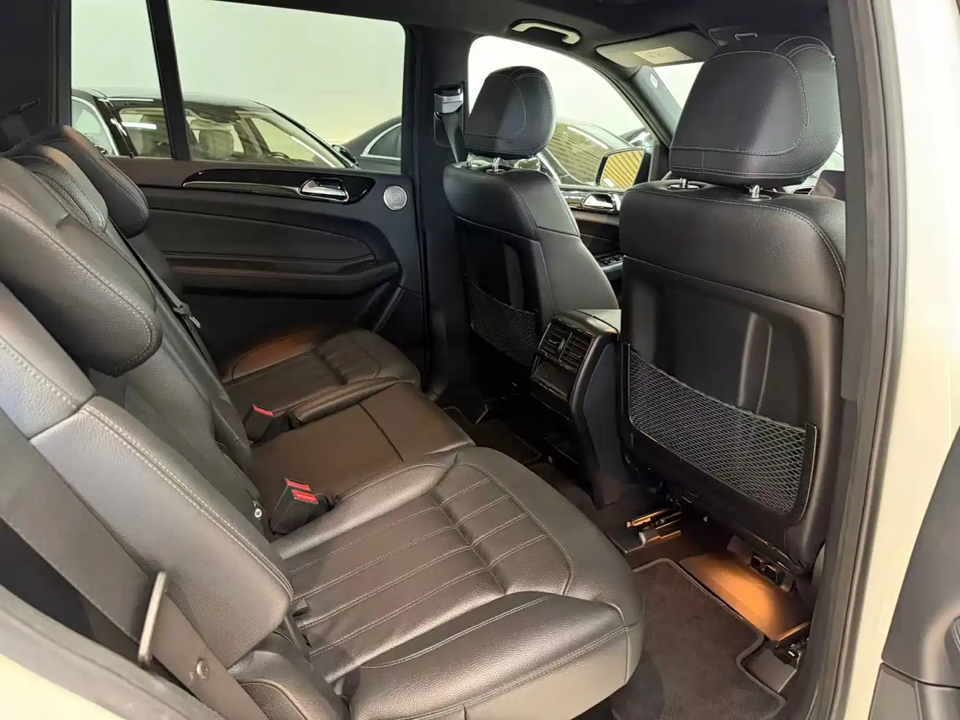 Mercedes-Benz GLS 2017 GLS 400 4MATIC Luxury фото 10
