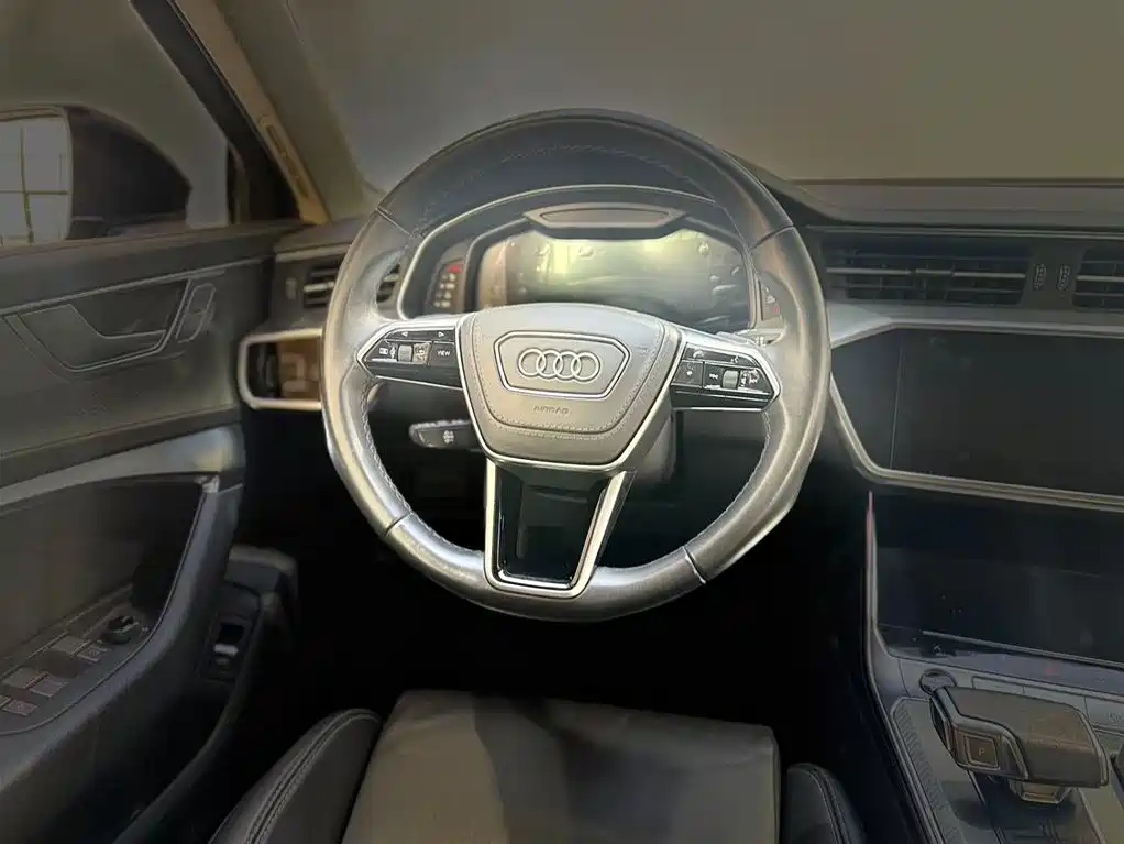 Audi A6L 2023 45 TFSI Premium Selection Elegance фото 12