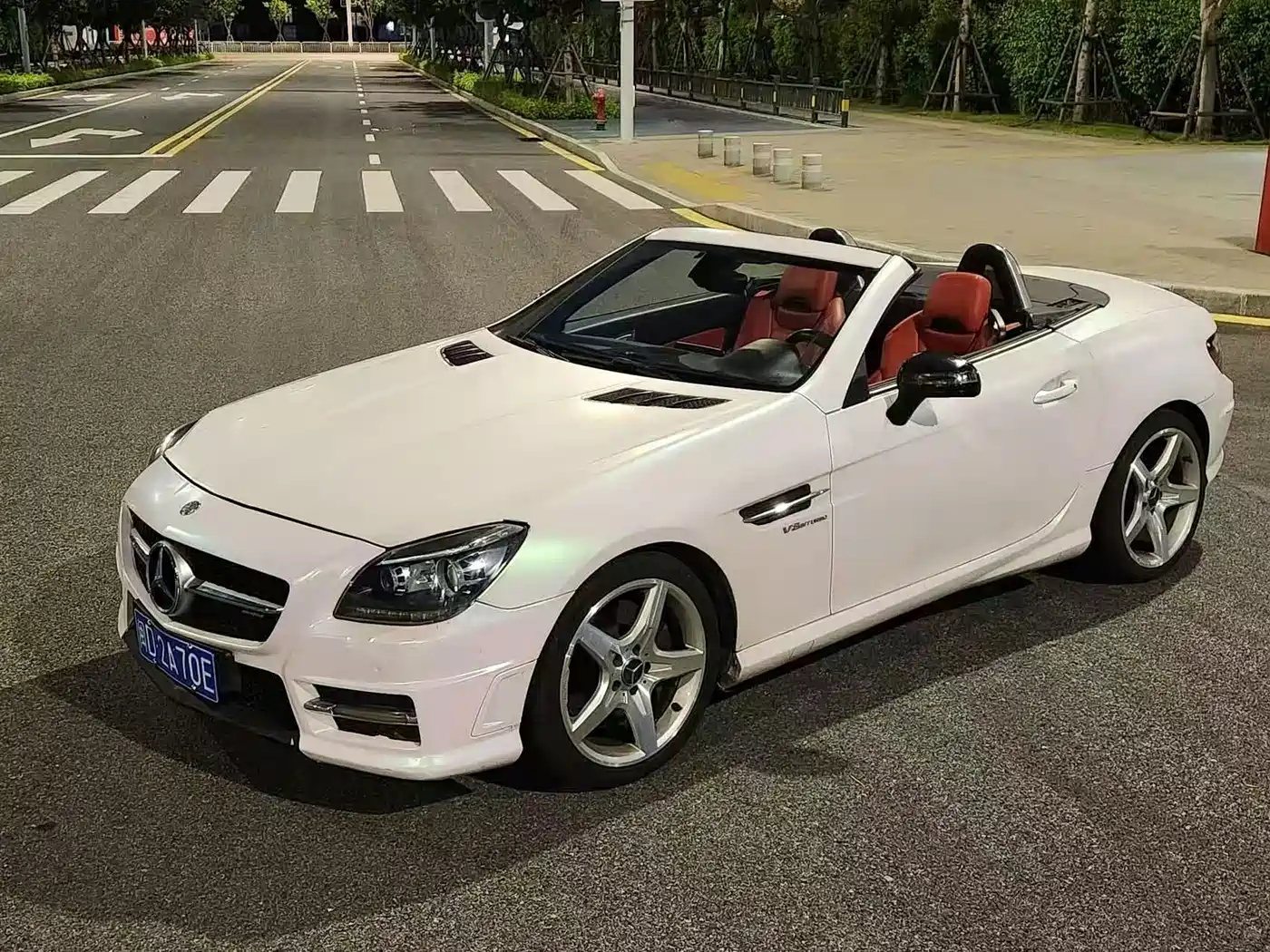 Mercedes-Benz SLK-Class 2012 2011 SLK 200 Luxury Sport