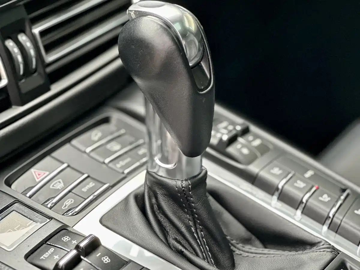 Porsche Macan 2018 Macan 2.0T фото 38