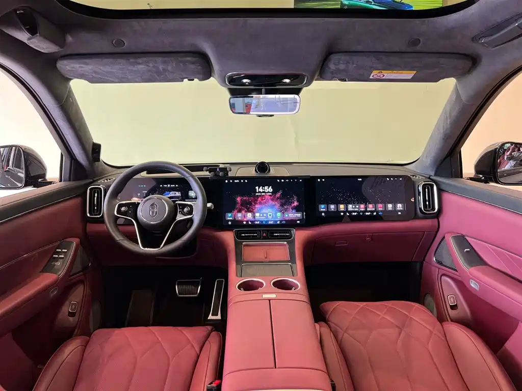 AITO Wenjie AITO M8 2025 Model Extended Range Max+ Edition 53.4kWh 6-Seater фото 25