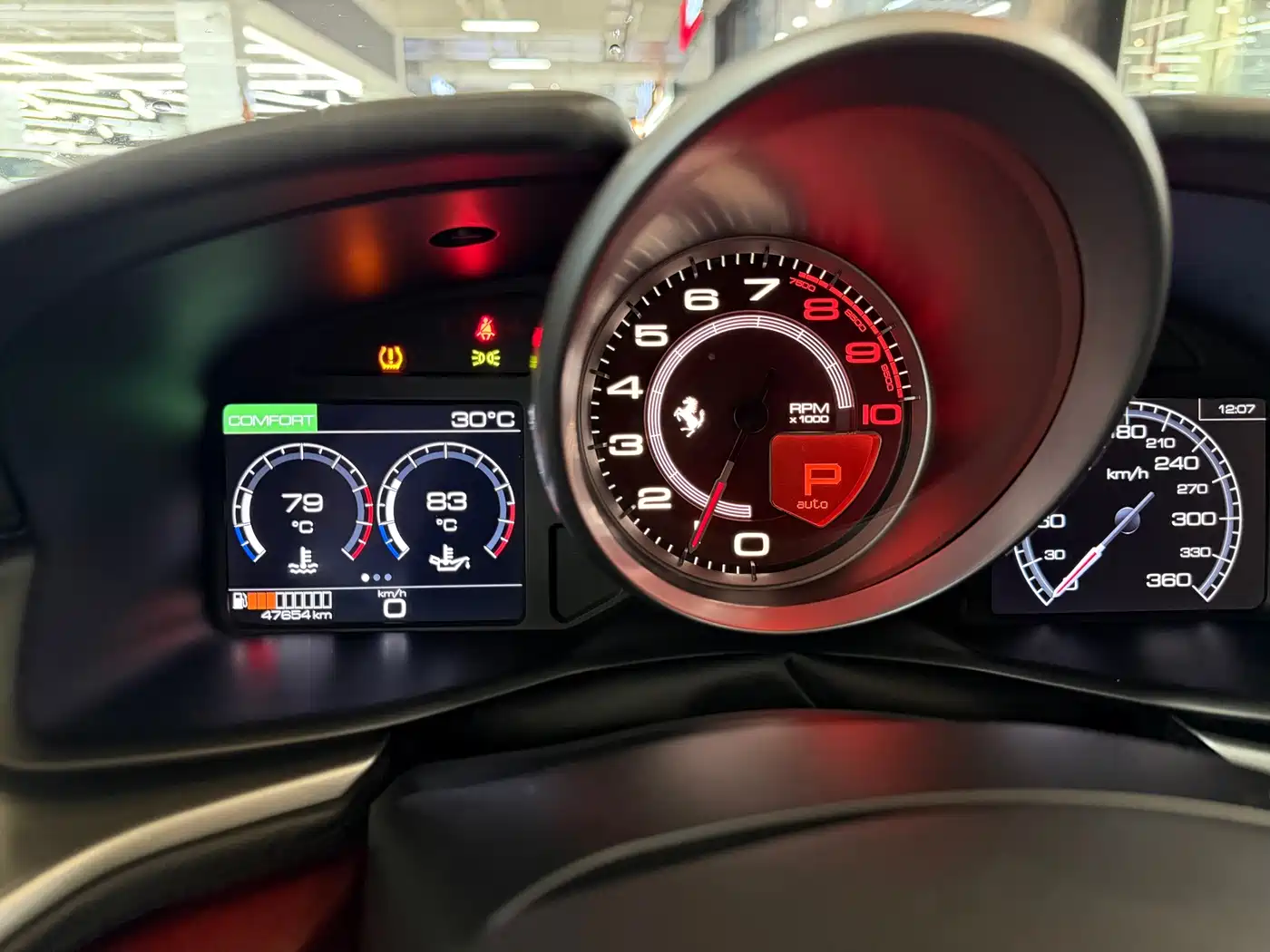 Ferrari GTC4Lusso 2018 2017 3.9T V8
