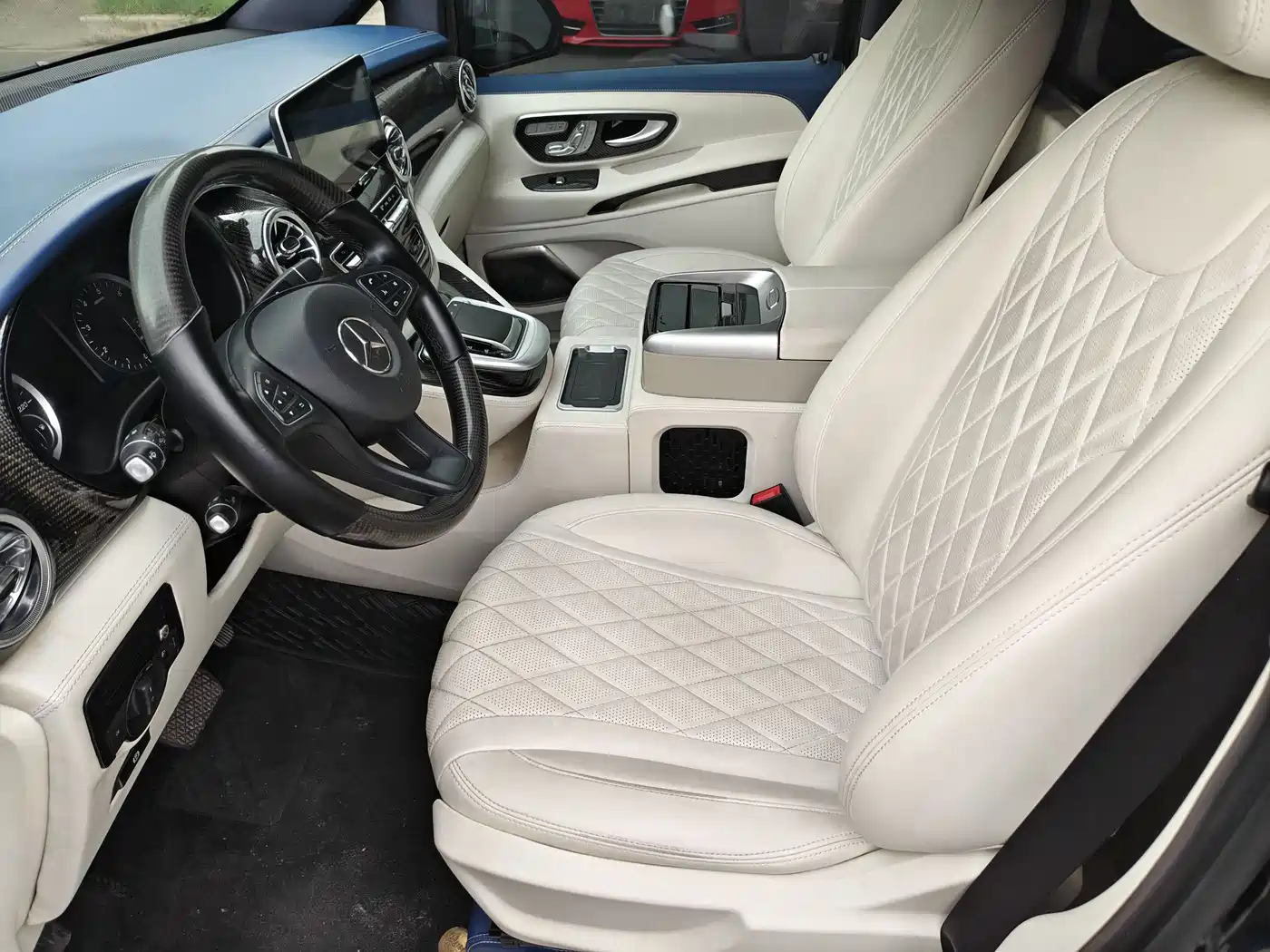 Mercedes-Benz Vito 2021 2.0T Business Edition 7-seater фото 6