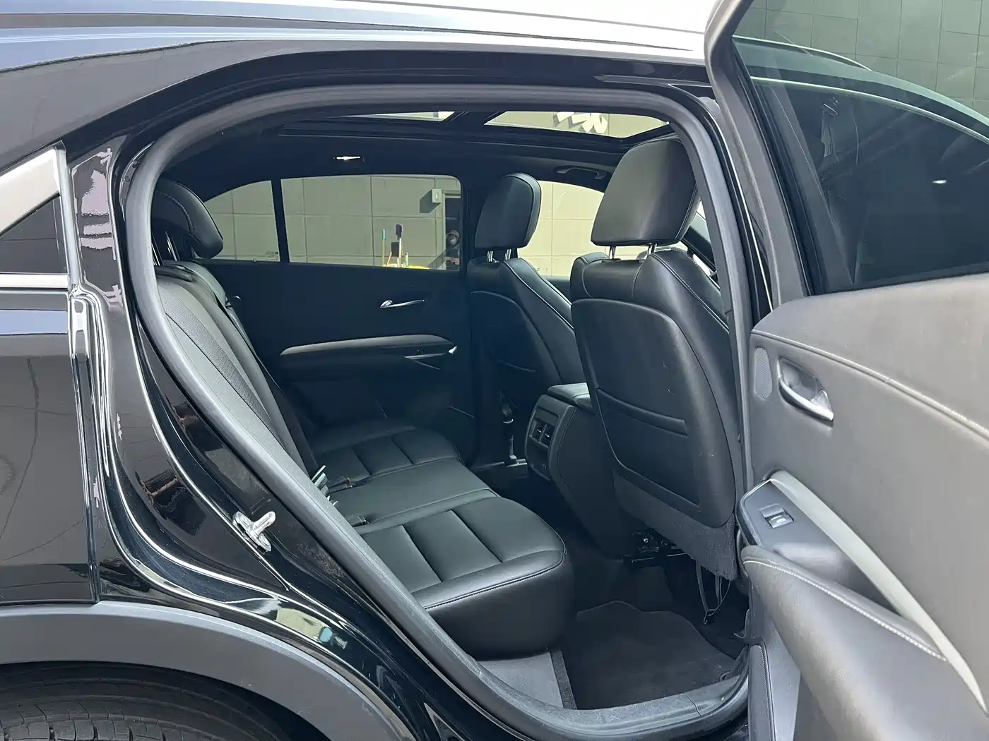 Cadillac XT4 2022 28T FWD Luxury фото 22