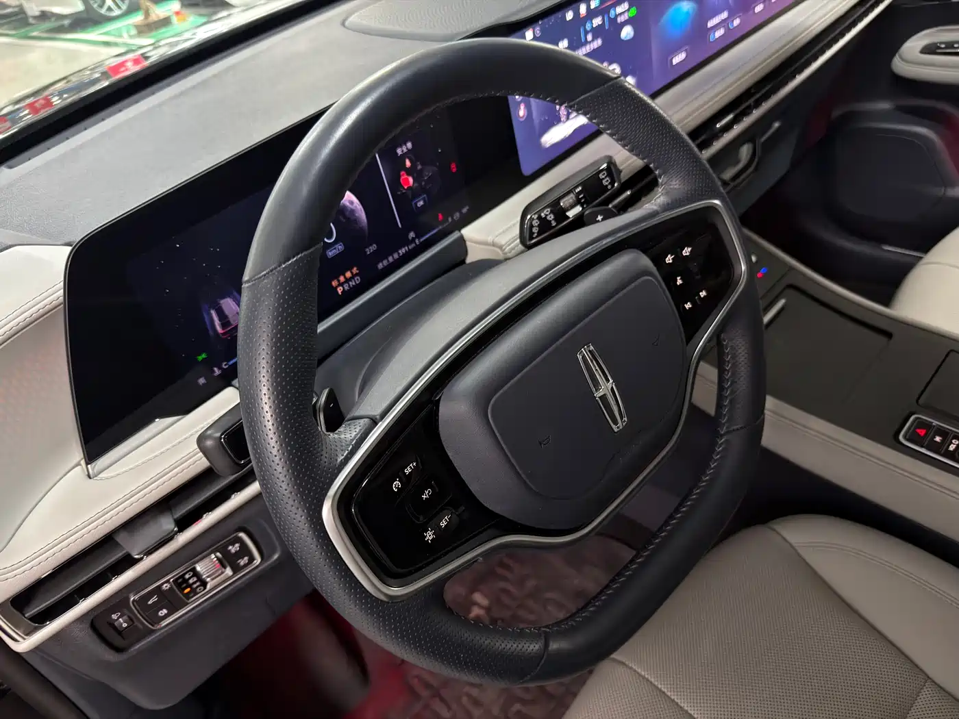 LINCOLN ADVENTURER