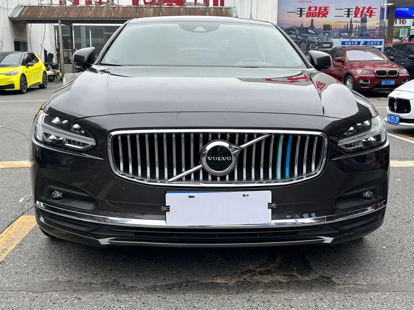 VOLVO S90