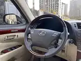 Фото 14 - Lexus LS
