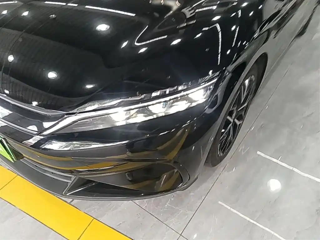 BYD Han 2025 DM-i 125KM Premium фото 24