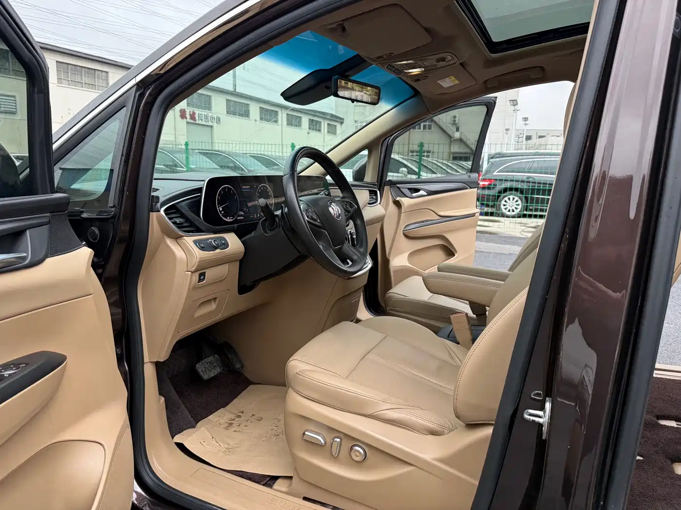 Buick GL8 2021 ES Landlord 653T Luxury фото 23
