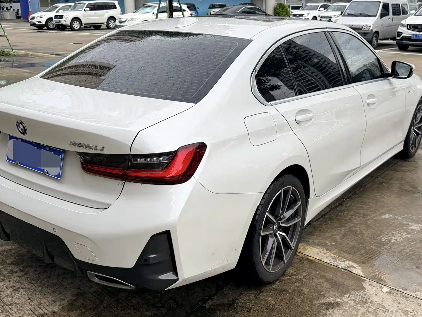 BMW 3-SERIES