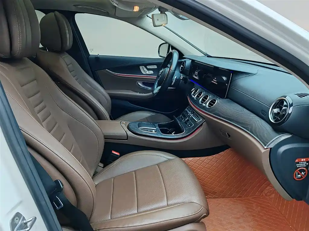 Mercedes-Benz E-Class 2019 E 300 L Sport Fashion фото 9