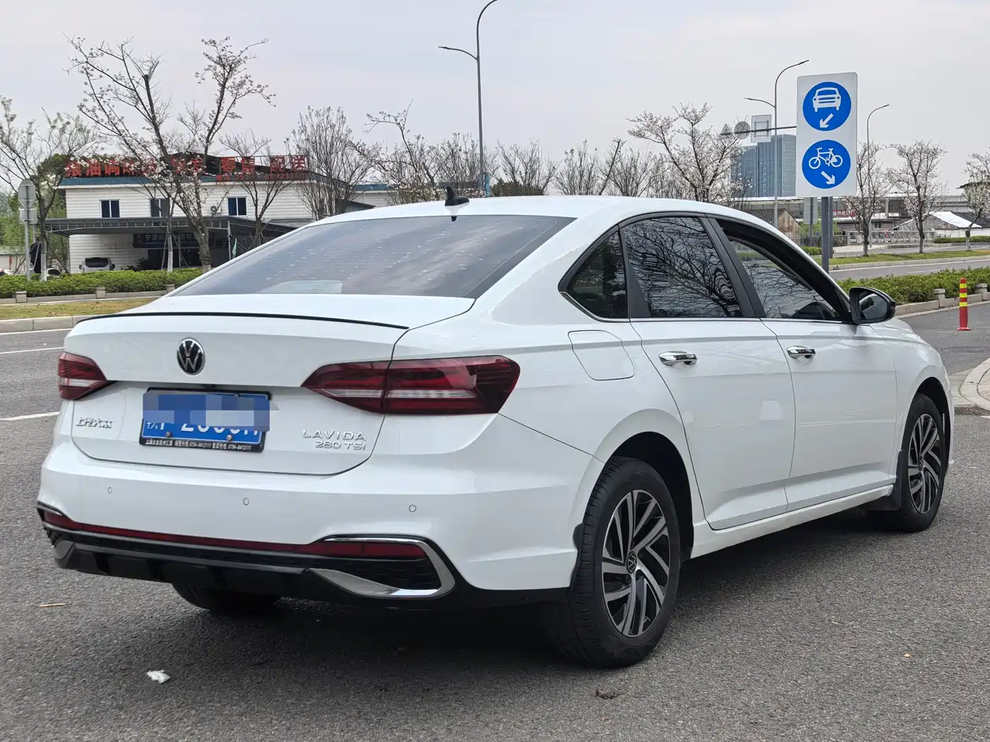 Volkswagen Lavida 2023 280TSI DSG Comfort Edition фото 11