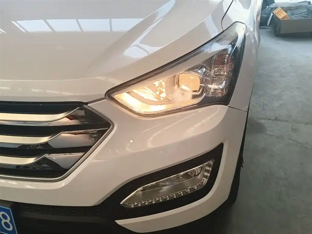 Hyundai Santa Fe 2015 2.0T Automatic 2WD Smart 5-Seater фото 24