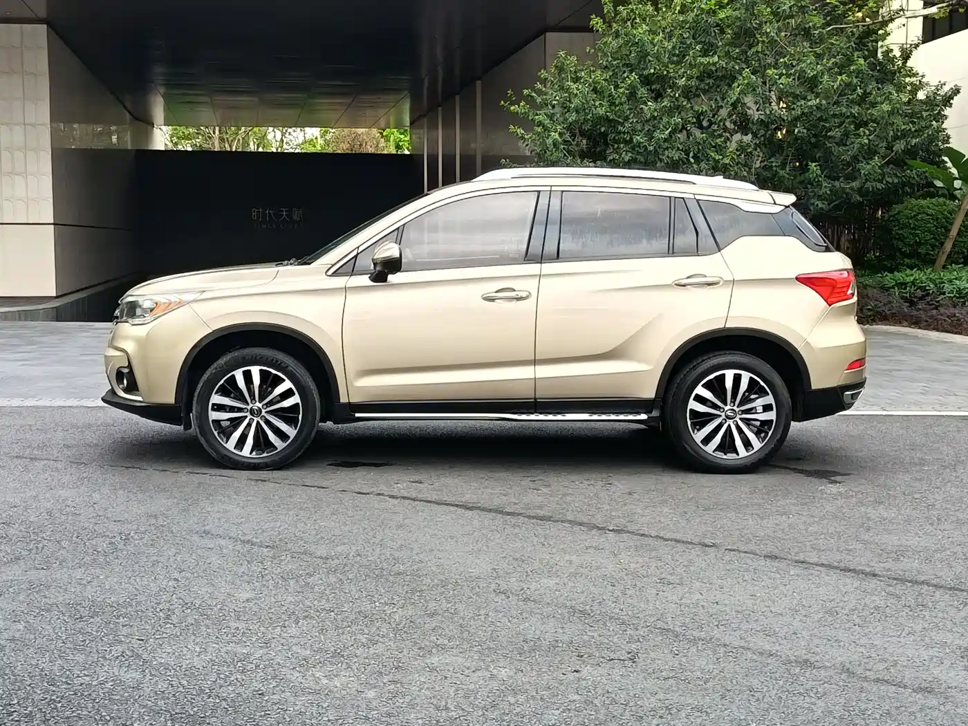 GAC Trumpchi Trumpchi GS4 2017 235T Automatic 2WD Luxury Smart Connected Edition фото 19