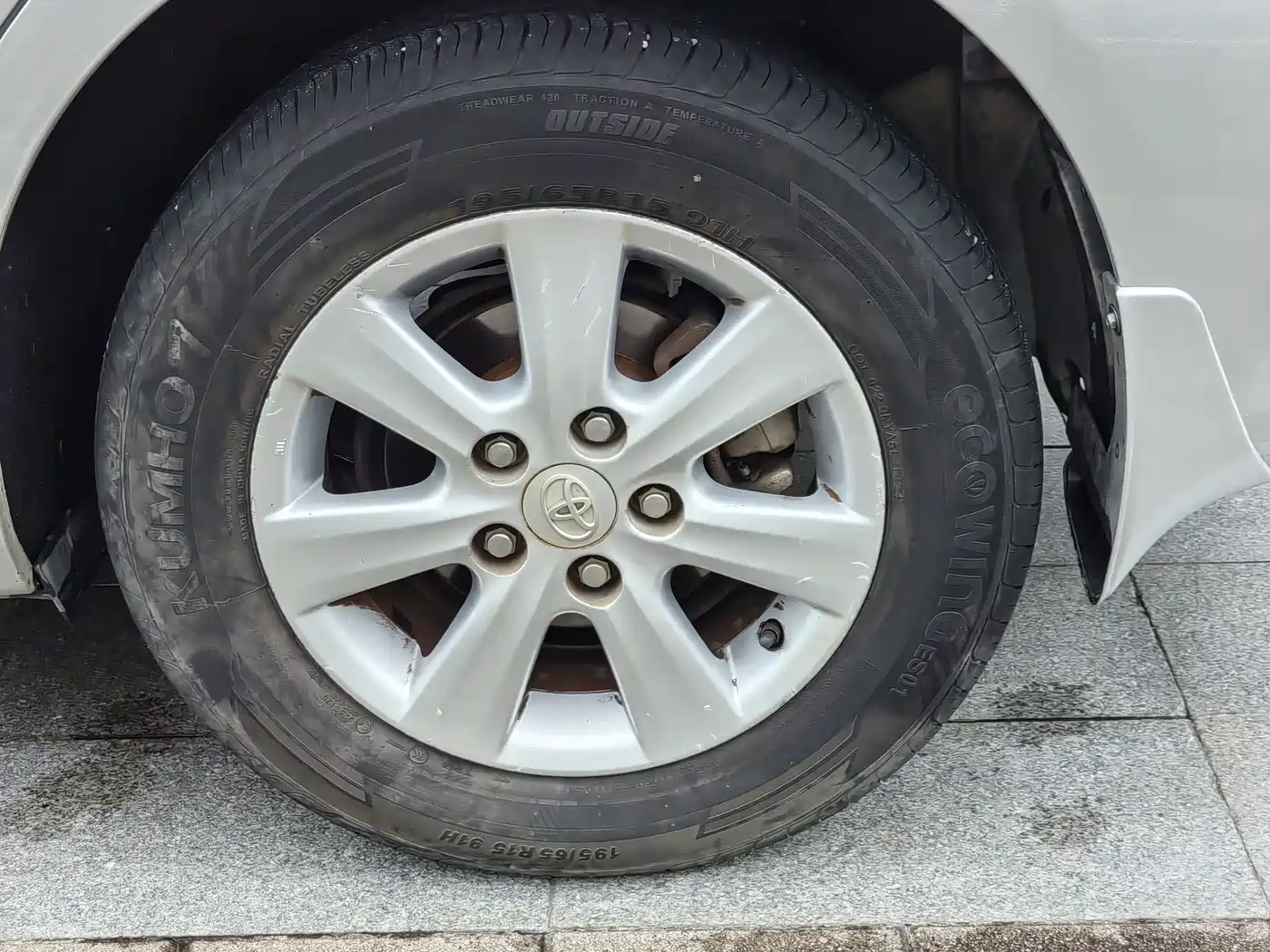 Фото 8 - Toyota Corolla