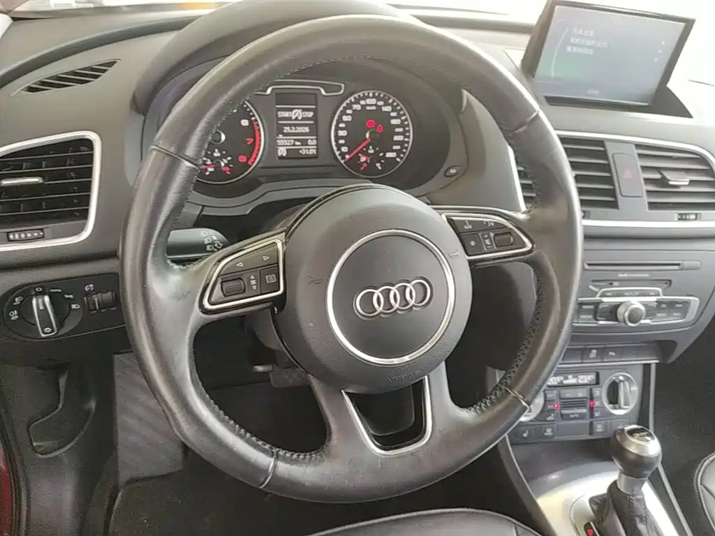 Audi Q3 2015 35 TFSI Comfort фото 11