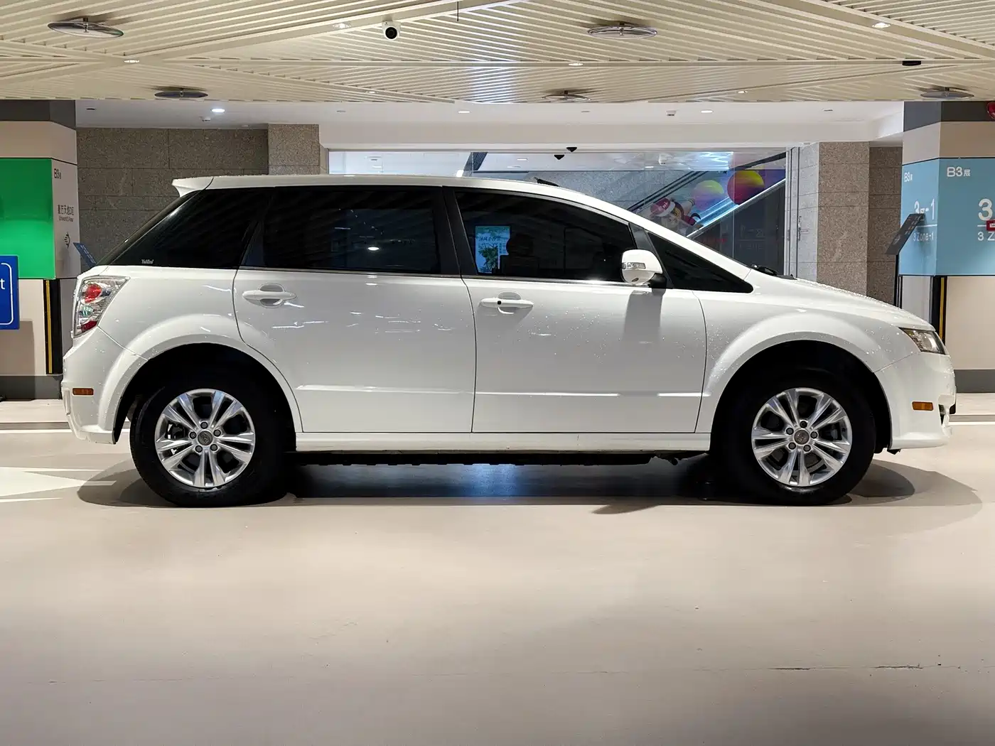 BYD e6 2016 2016 400 Luxury Edition