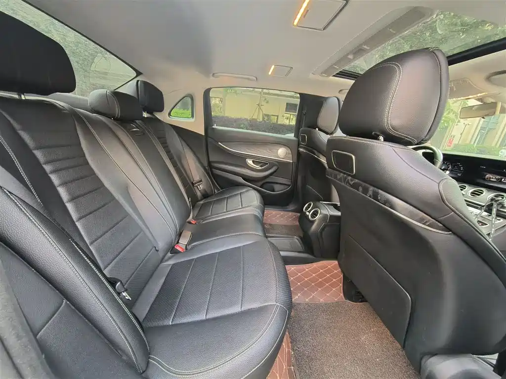 Mercedes-Benz E-Class 2016 E 200 L Sport Type фото 16