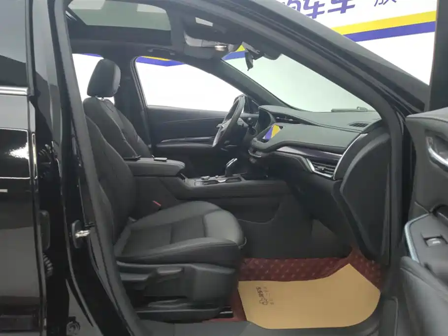 Cadillac XT4 2021 28T FWD Technology Edition фото 8
