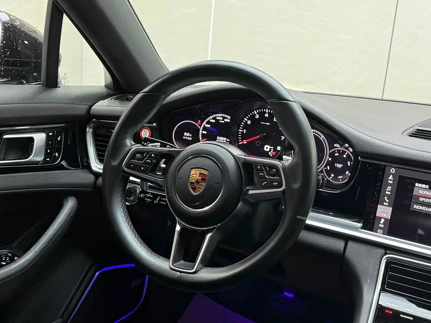 Porsche Panamera 2017 Panamera 3.0T фото 18
