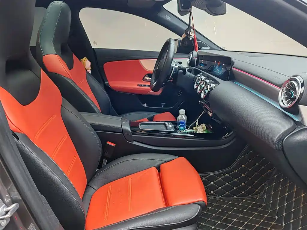 MERCEDES-BENZ CLA AMG