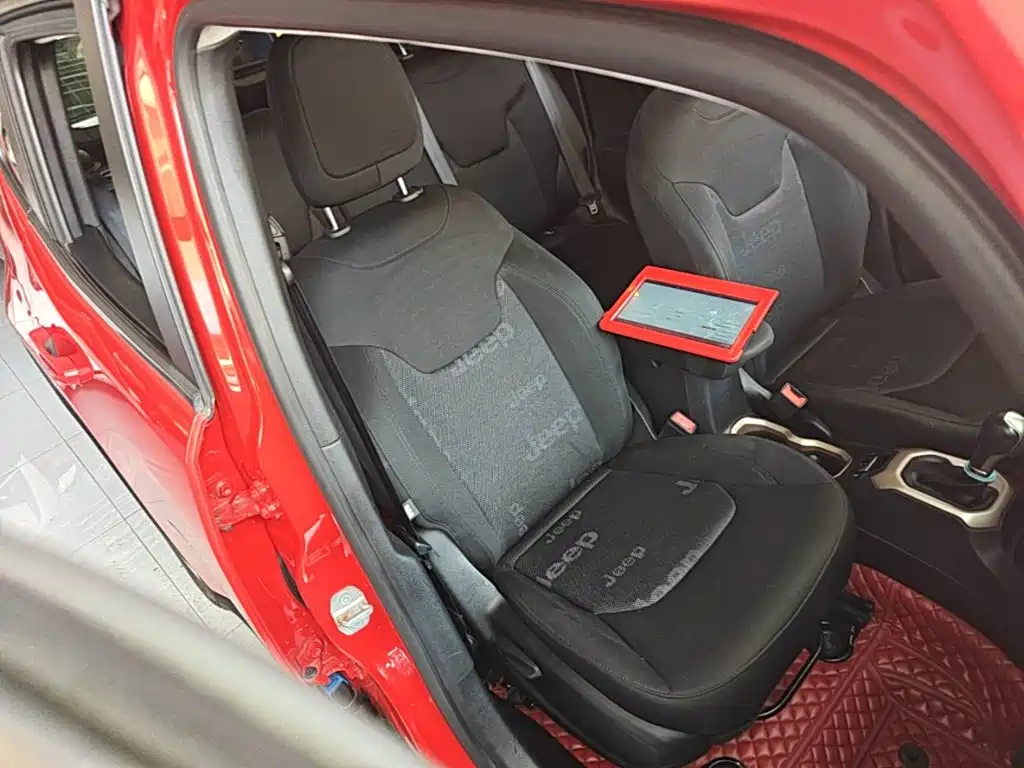 Jeep Renegade 2019 2018 Connected Large Screen Edition 180T Automatic High Energy