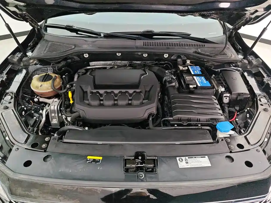Volkswagen Passat 2023 Facelift 330TSI Starlight Luxury Edition фото 10
