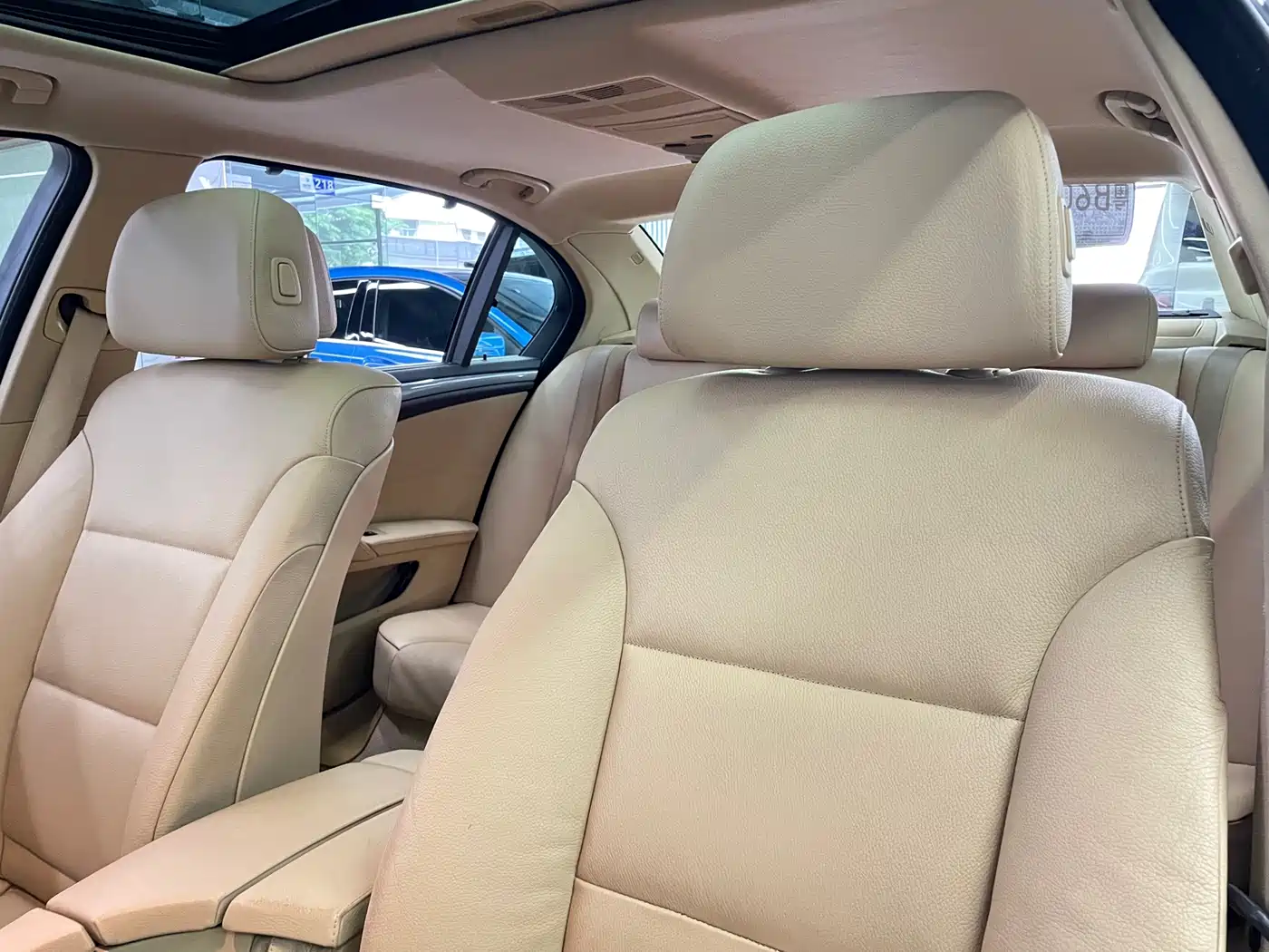 BMW 5 Series 2009 520Li Premium фото 25
