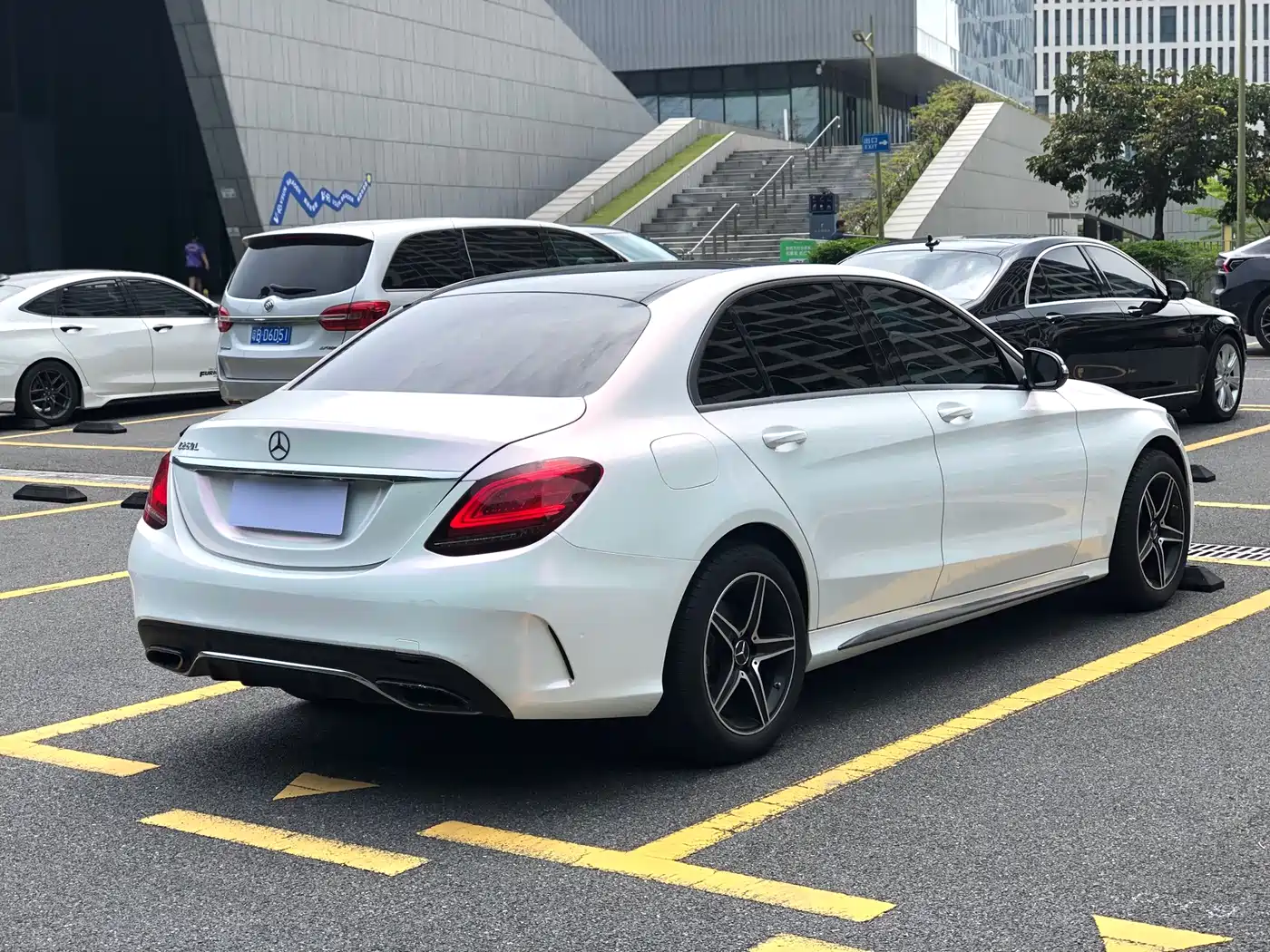 Mercedes-Benz C-Class 2021 C 260 L Sport Starry Exclusive Edition фото 6