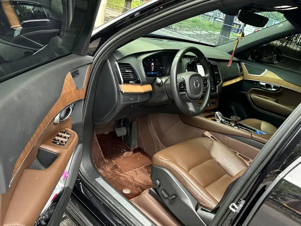 Volvo XC90 2023 2023 B6 Smart Comfort Luxury Edition 7-Seater