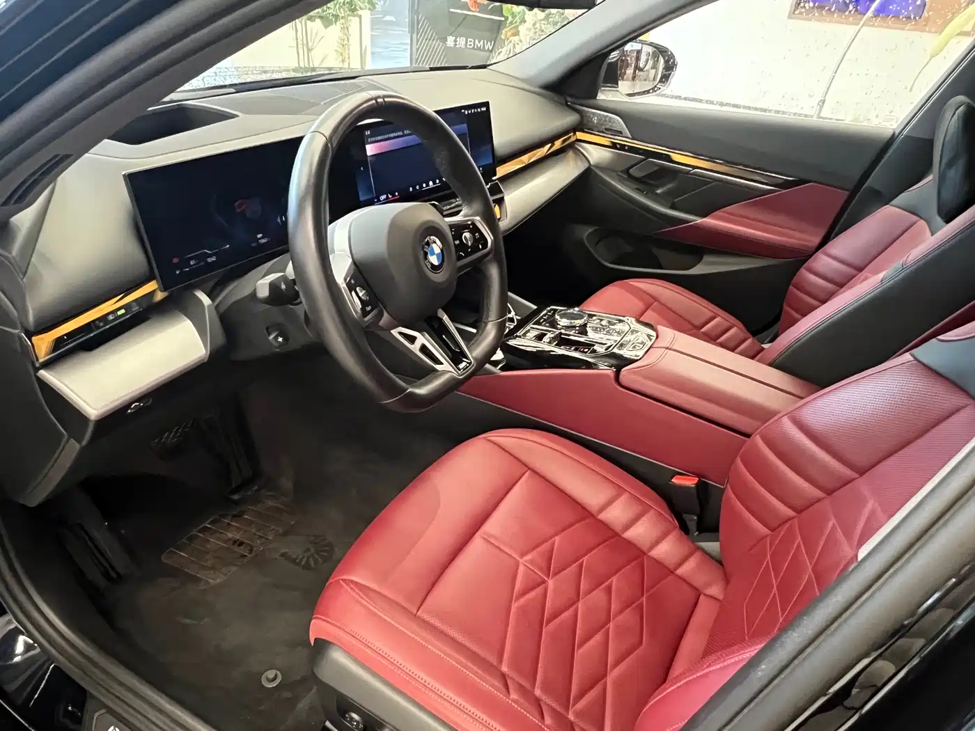 BMW 5 Series 2024 530Li Premium M Sport Package фото 8