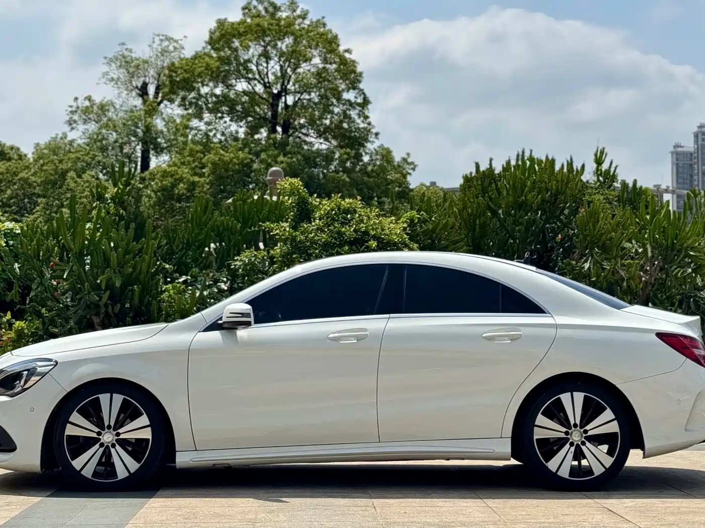 Mercedes-Benz CLA (Import) 2016 Facelift CLA 200 Style фото 8