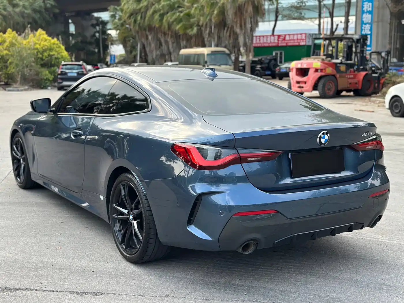 BMW 4 Series 2023 425i M Sport Shadowline Package фото 9