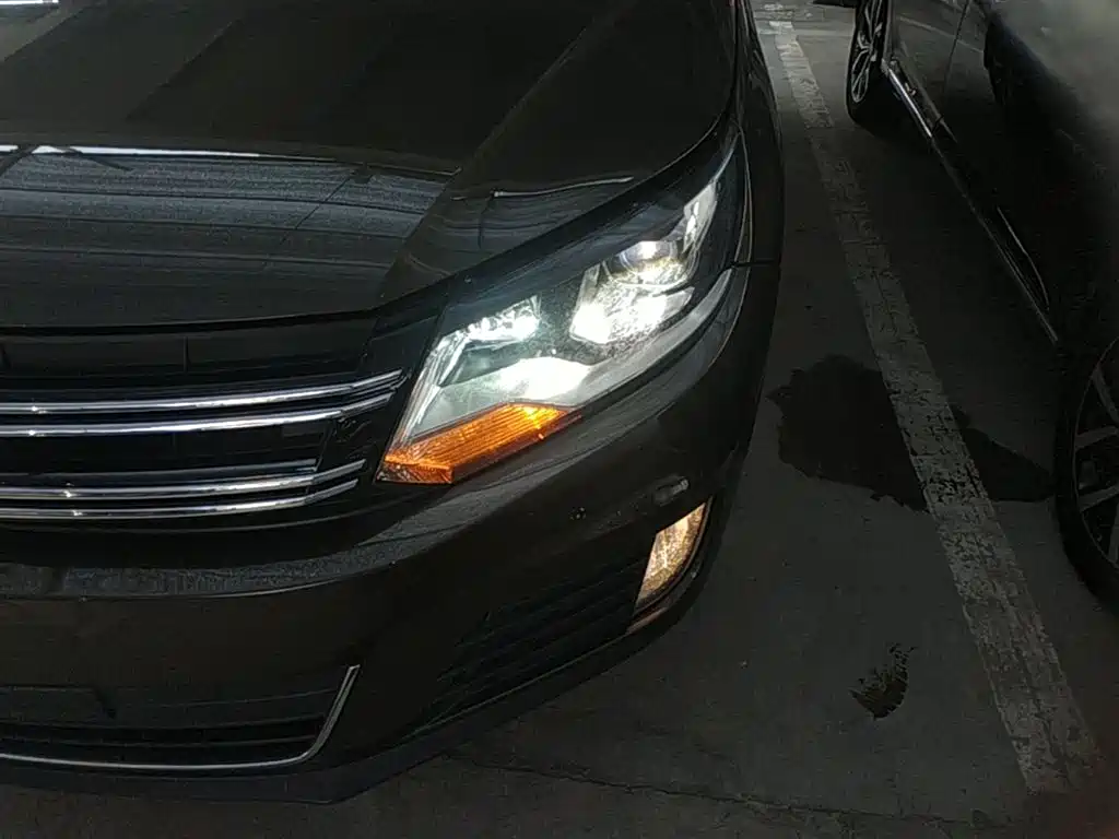Volkswagen Tiguan 2016 Model 300TSI Automatic 2WD Comfort Edition фото 24
