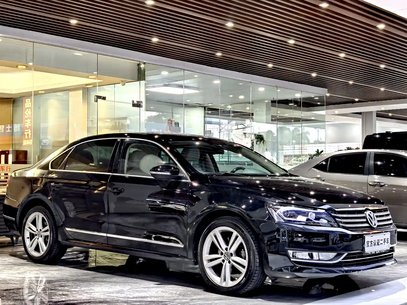 Фото 3 - Volkswagen Passat