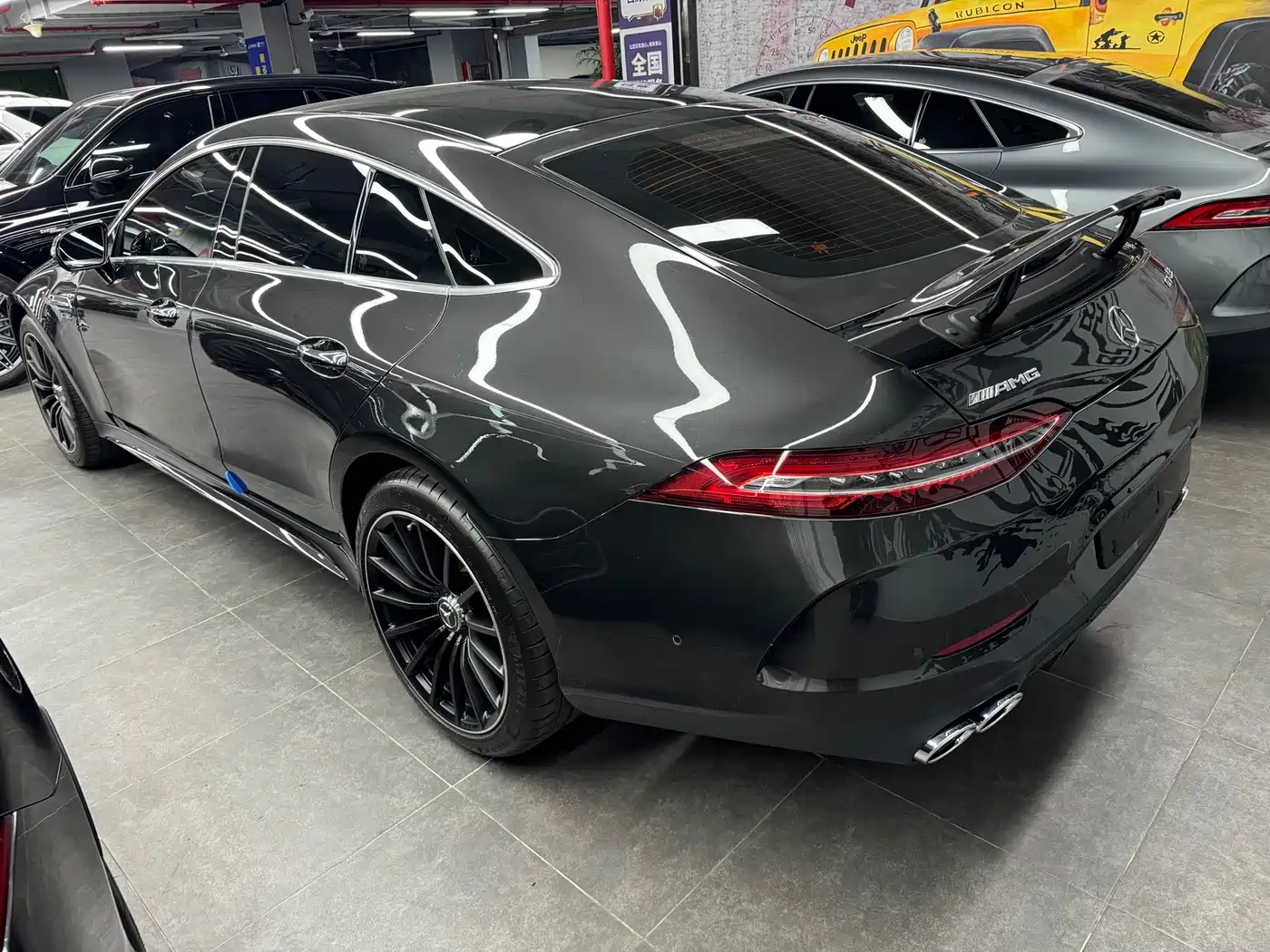 MERCEDES-BENZ AMG GT