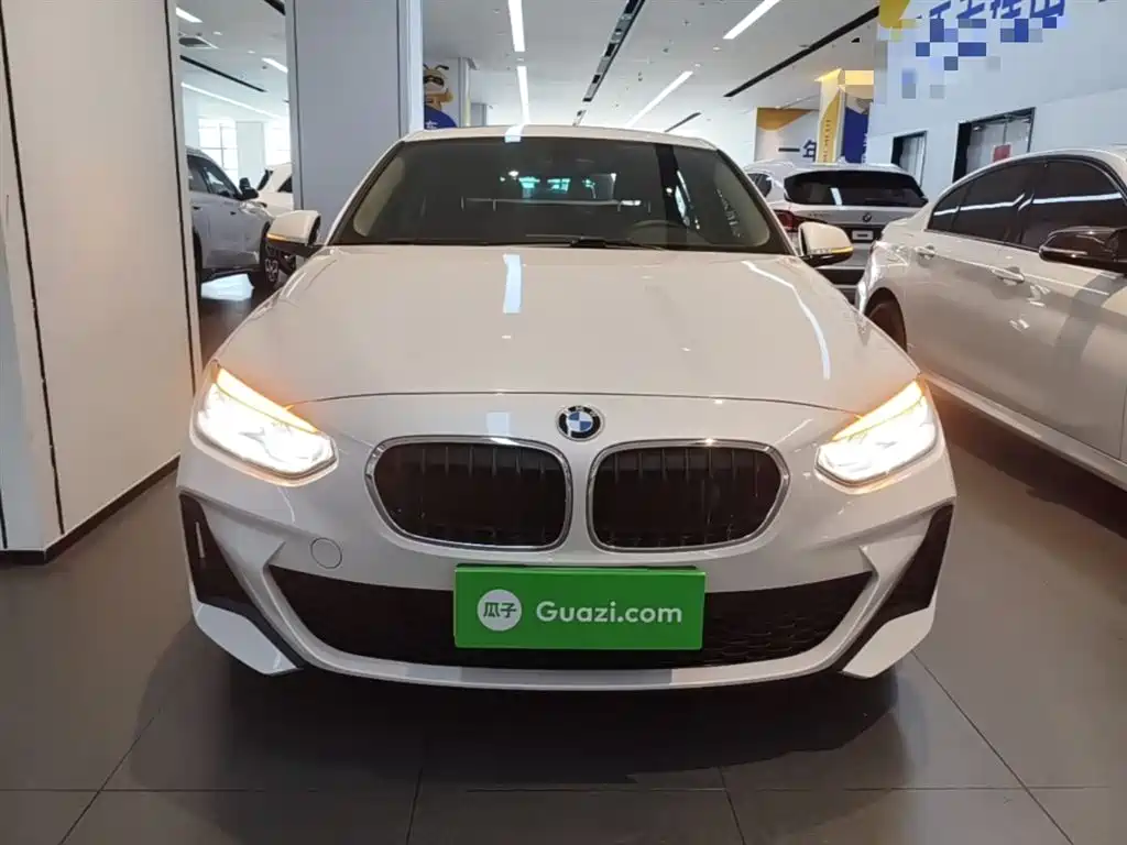 BMW 1 Series 2019 118i M Sport Package фото 3
