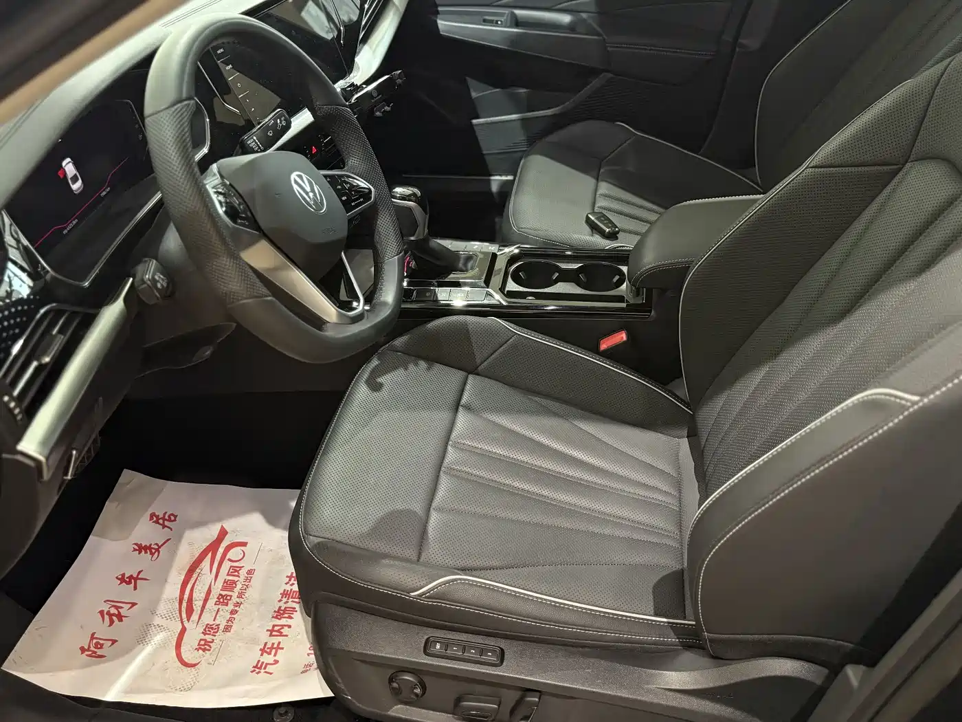 Volkswagen Passat 2024 380TSI Dragon Glory Edition фото 14