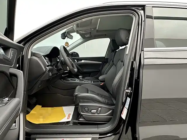 Audi Q5L 2024 Model 40 TFSI Fashion Dynamic фото 12