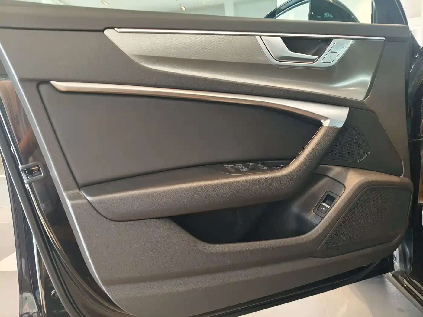 Photo 10 - Audi A6L