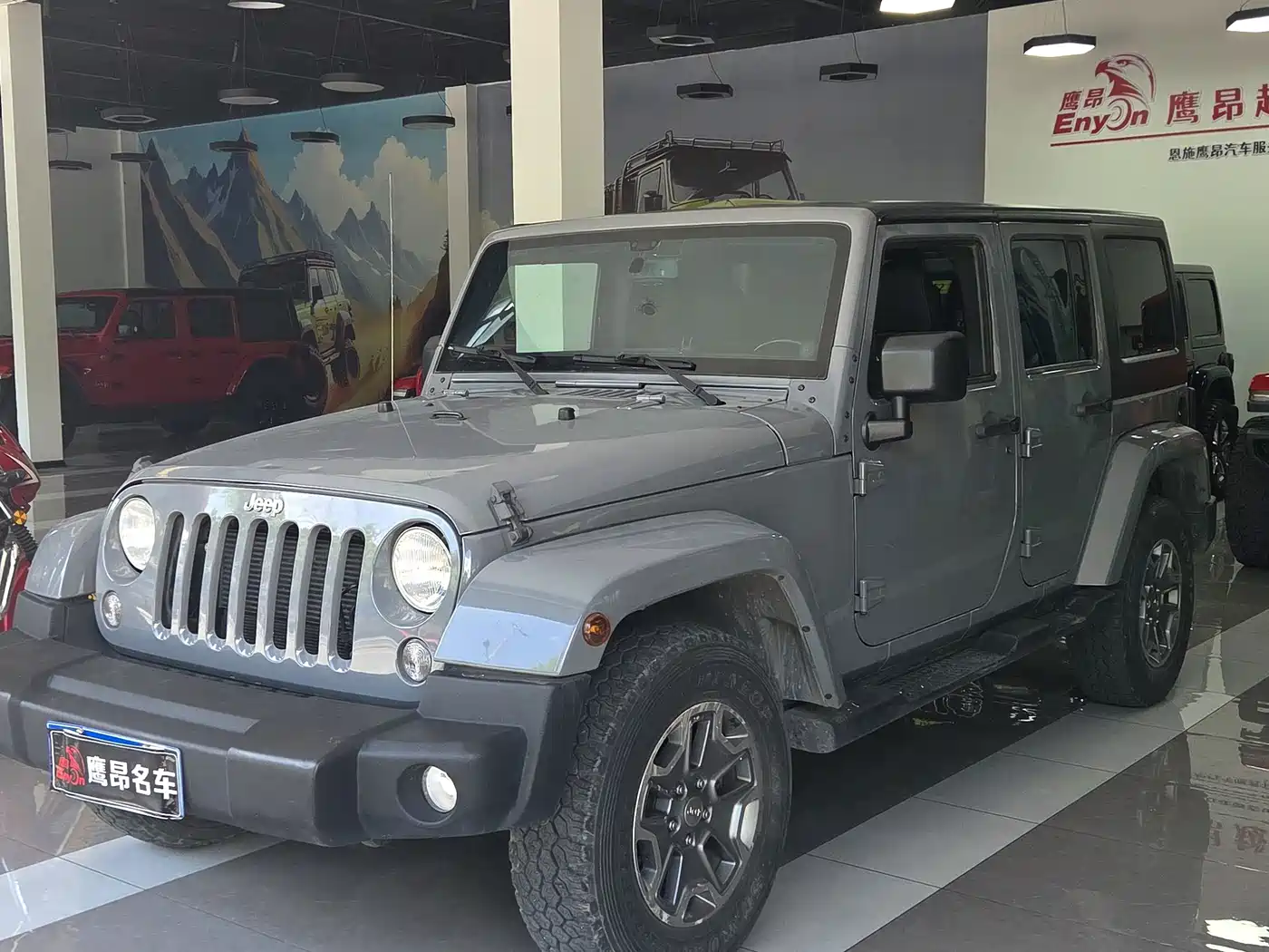 Фото 2 - Jeep Wrangler