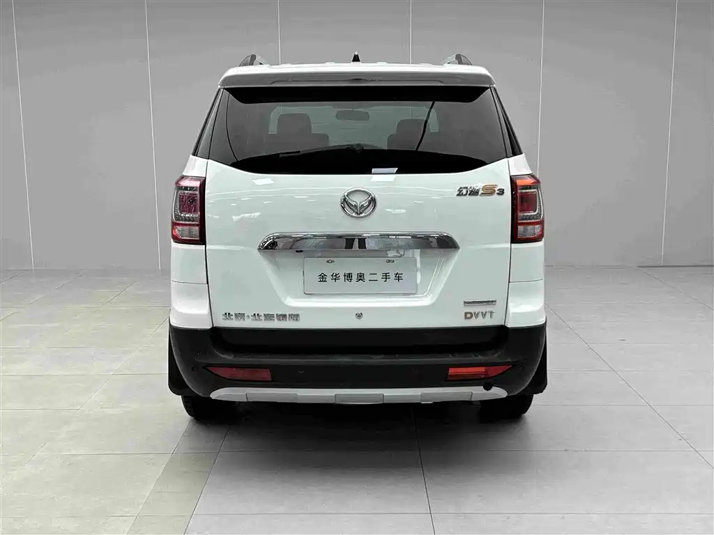 BAIC Huansu S3 2018 2017 1.5L Manual Luxury