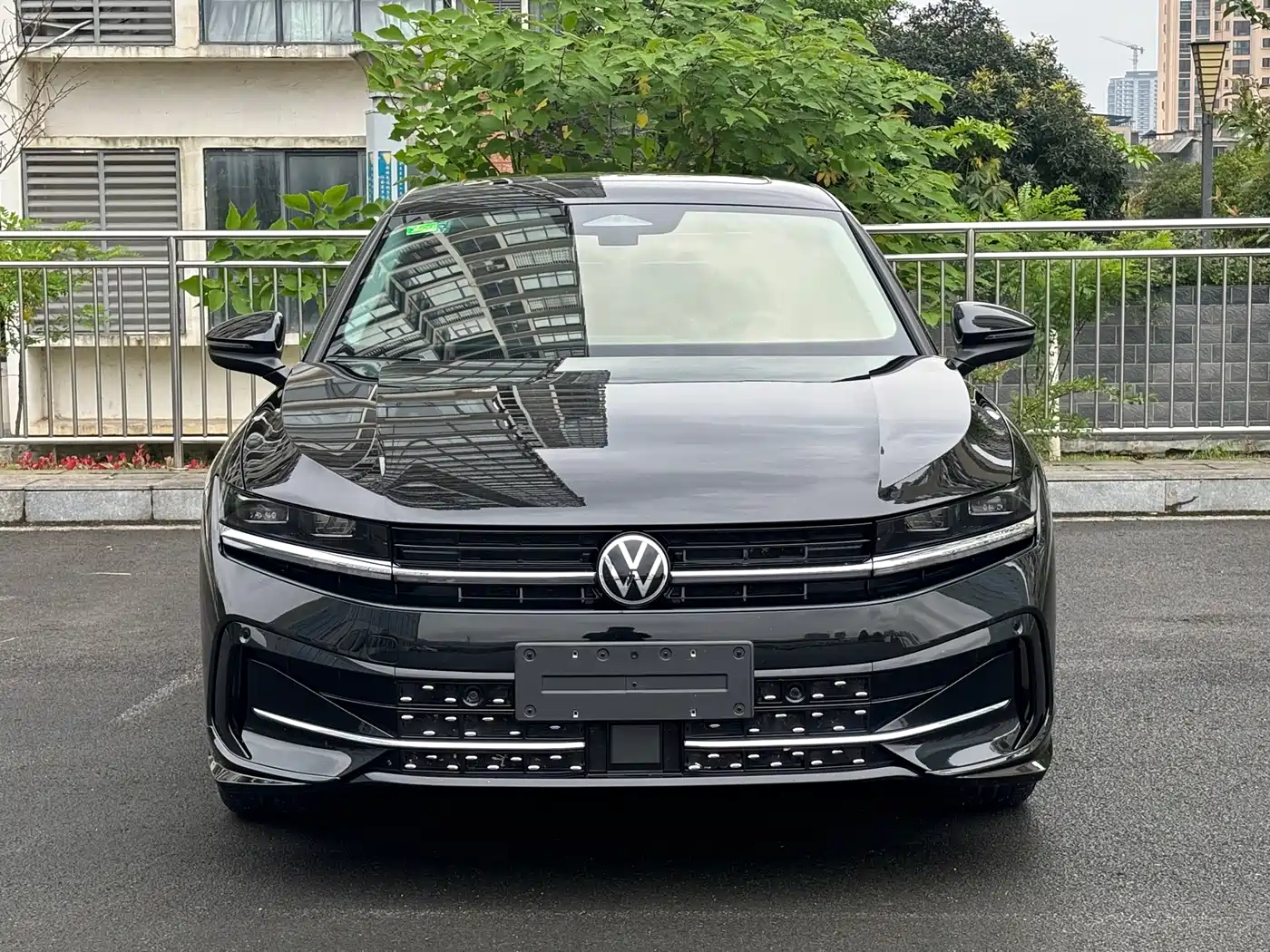 Volkswagen Magotan 2024 300TSI DSG Premium Edition (Eye-catching Package)