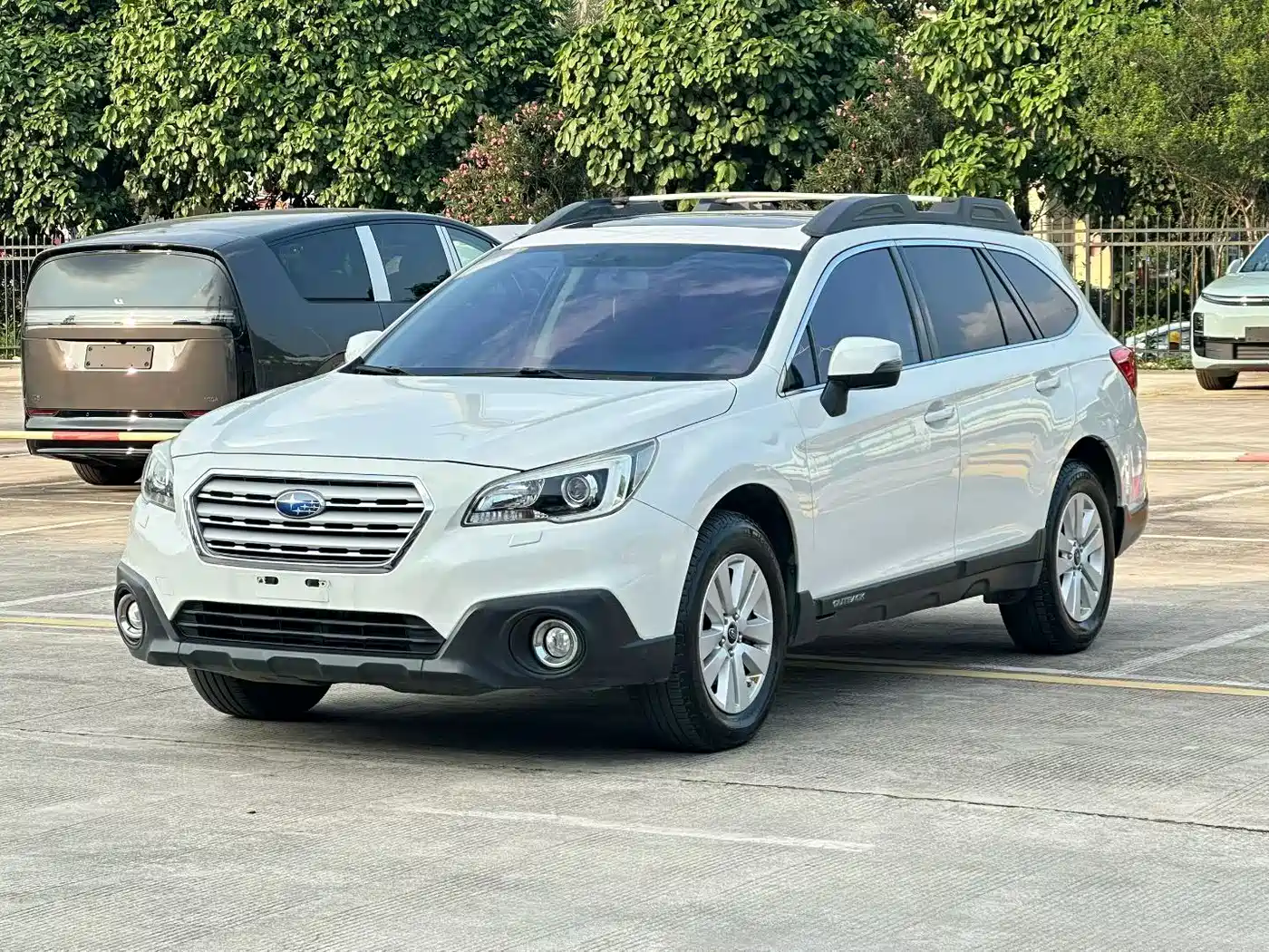 Subaru Outback 2015 2.5i Luxury Navigation Edition